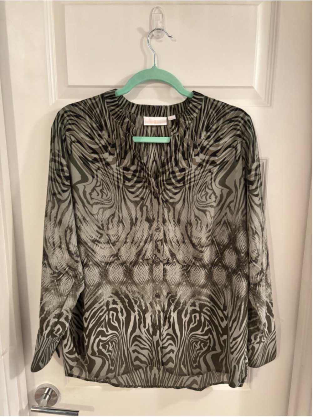 Women's Belle by Kim Gravel Animal Print Blouse Green Black Size M